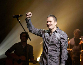 Pastor-Benji-on-Stage-for-Vision-Day-X_web.jpg